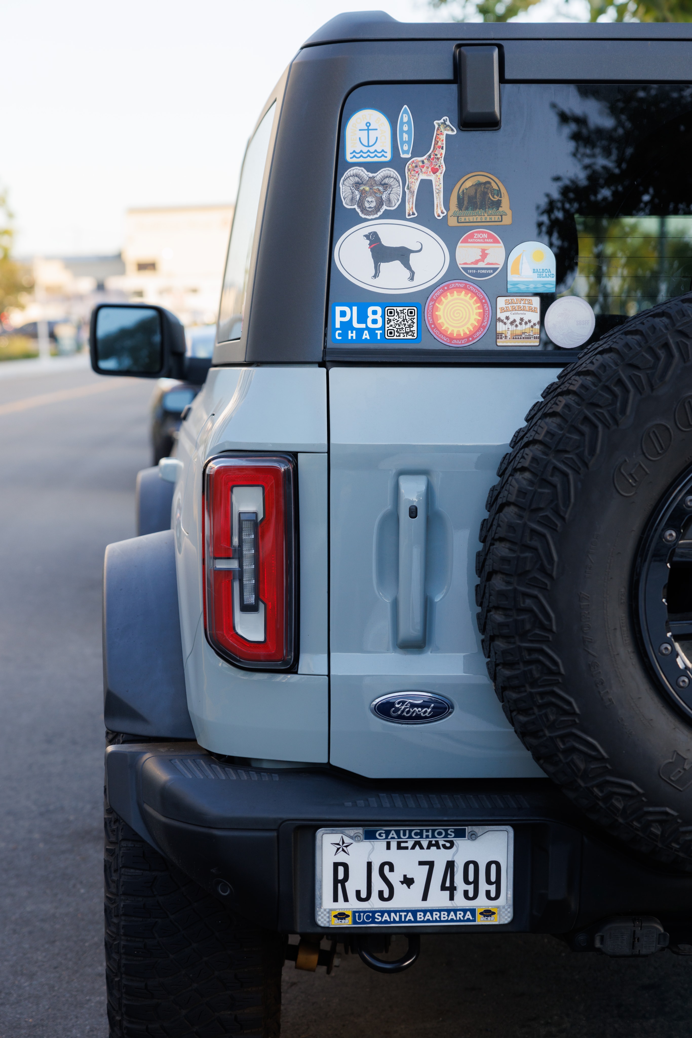 PL8CHAT vehicle decal sticker on a car